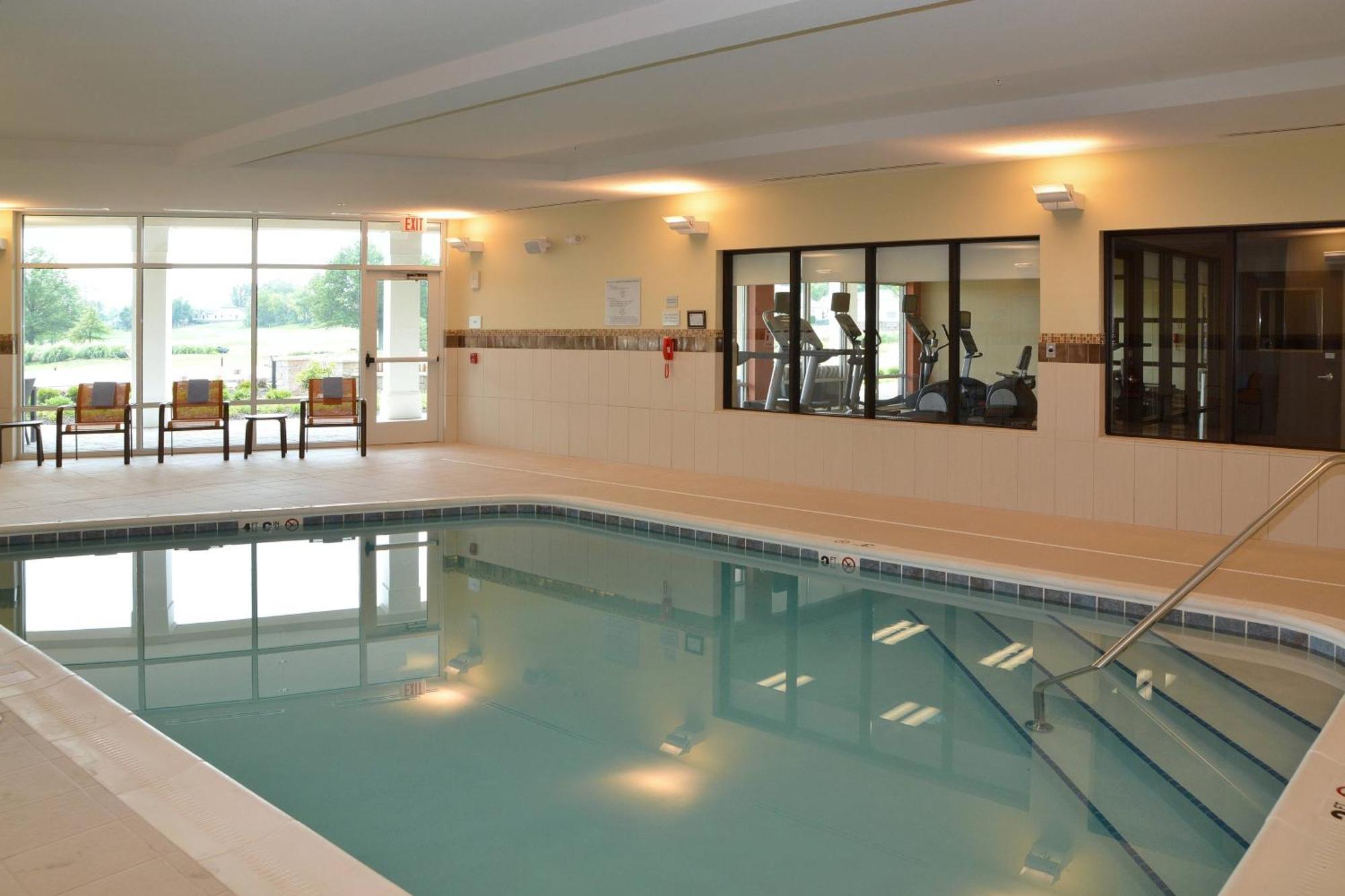 Courtyard By Marriott Youngstown Hotel 3*