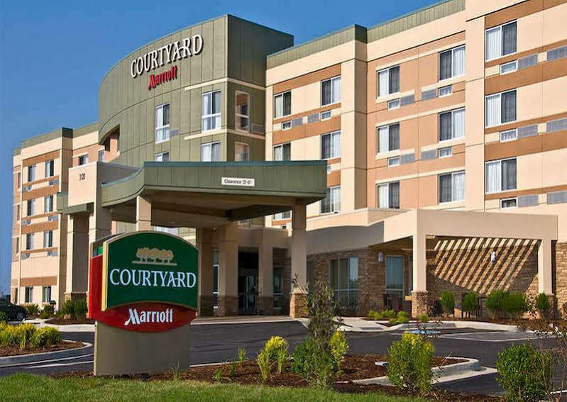 Hotel Courtyard By Marriott Youngstown 3*